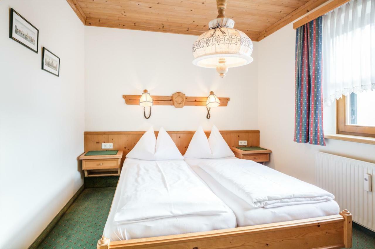 Haus Am Platz - Weitgasser Altenmarkt im Pongau Exterior foto